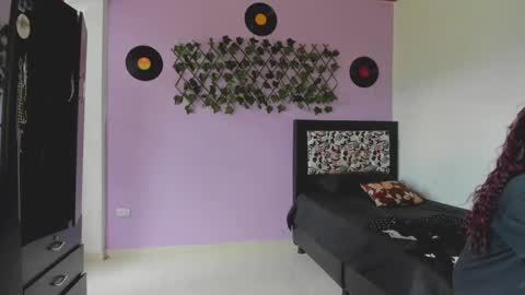kassandra james online show from 5, 3, 2025