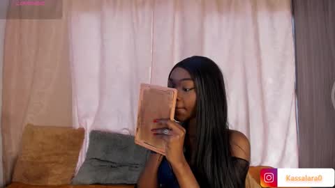 Snapshot of kassandracruz chatting on 11, 10, 2025 Cris    my transmision schedules of 8am to 2pm hour Colombia online show from 11, 10, 2025