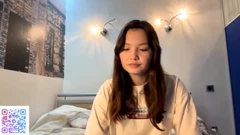 Snapshot of kassandrataulbee chatting on 18, 9, 2025 Kira online show from 18, 9, 2025