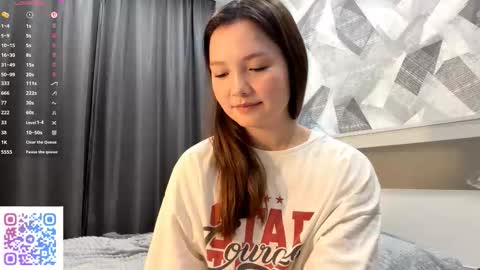 Snapshot of kassandrataulbee chatting on 17, 10, 2025 Kira online show from 17, 10, 2025