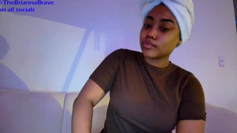 BriannaBrave online show from 25, 3, 2026