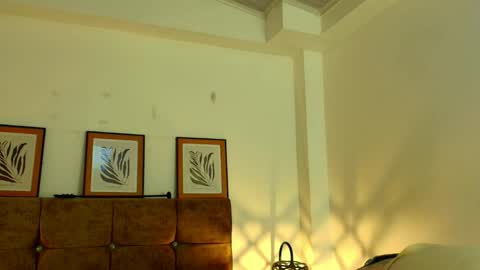 kat paradisse online show from 9, 4, 2026