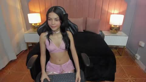 Snapshot of kata_petite chatting on 22, 4, 2026 KATA online show from 22, 4, 2026