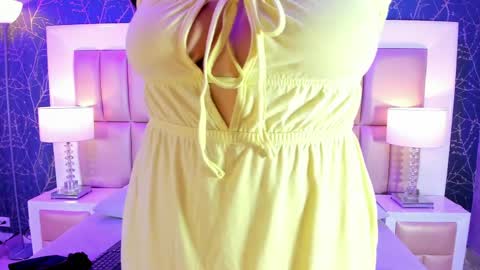 Kiara  online show from 7, 4, 2026