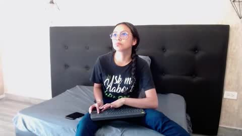 Katalina online show from 12, 11, 2025