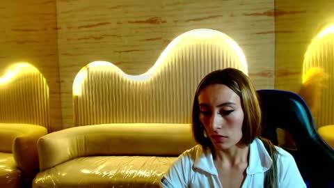 Katalina  online show from 17, 5, 2026