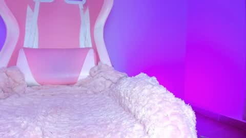 katalinaferreirax online show from 30, 3, 2026