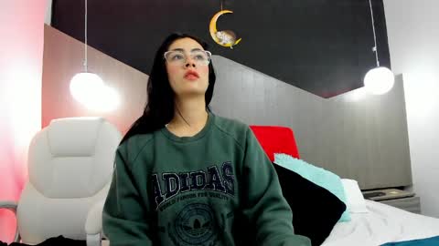 Snapshot of kate_evans1 chatting on 11, 4, 2026 Kate Evans online show from 11, 4, 2026