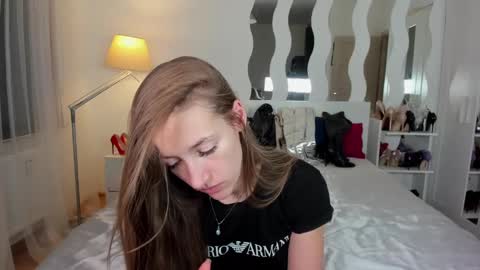 Snapshot of kate_redgar chatting on 27, 12, 2024 kate_redgar online show from 27, 12, 2024