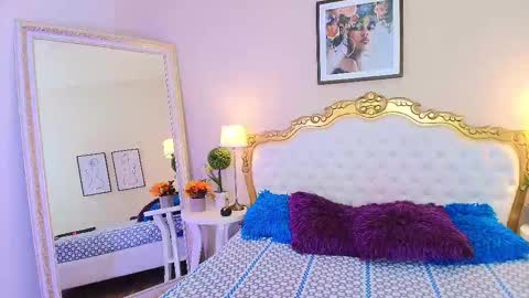 katee Martinez online show from 4, 11, 2025