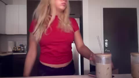 Snapshot of kateharperr chatting on 9, 10, 2025 kateharperr online show from 9, 10, 2025