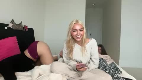 Snapshot of kateharperr chatting on 16, 11, 2025 kateharperr online show from 16, 11, 2025