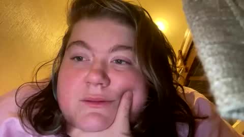 Snapshot of katelyn_baby02 chatting on 5, 3, 2026 katelyn_baby02 online show from 5, 3, 2026