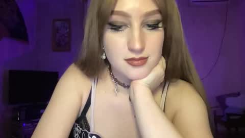 Snapshot of katemeeeoow chatting on 19, 12, 2025 KateMeeeoow online show from 19, 12, 2025