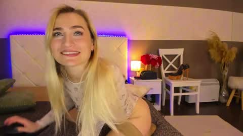 Snapshot of kateowyns chatting on 18, 2, 2025 KateOwyns online show from 18, 2, 2025