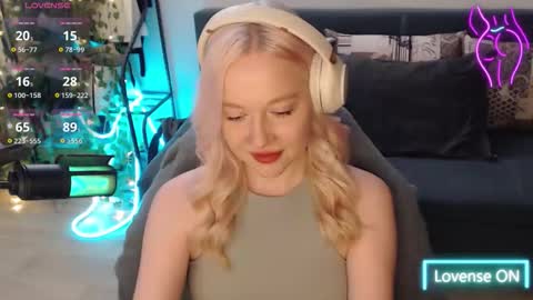 Snapshot of katerinaxvold chatting on 21, 11, 2025 Lisa online show from 21, 11, 2025