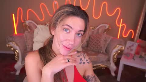 Snapshot of kateshanny chatting on 19, 11, 2025 Kate online show from 19, 11, 2025