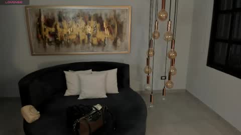 Snapshot of katesunder chatting on 15, 5, 2026 K A T E online show from 15, 5, 2026