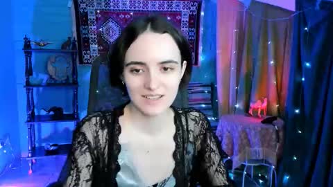 katewillows online show from 9, 3, 2026