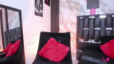 Snapshot of katherina_diaz chatting on 25, 6, 2026 Katherina online show from 25, 6, 2026