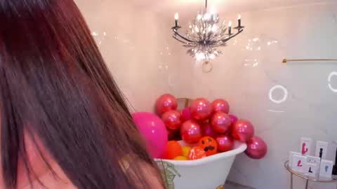 Snapshot of katherine_glow chatting on 1, 5, 2026 KATHE online show from 1, 5, 2026