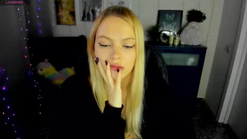 Snapshot of katherineepierce chatting on 20, 10, 2025 Katherine online show from 20, 10, 2025