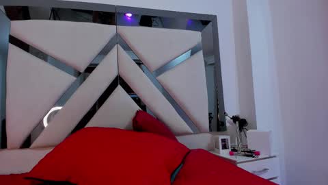 Katherine Foster online show from 18, 2, 2025