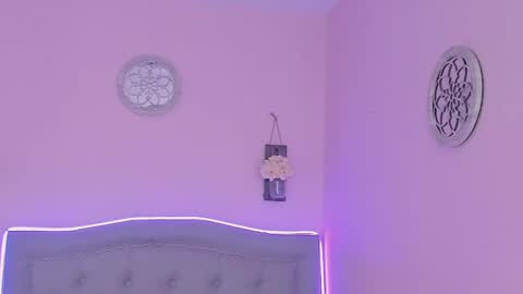 Kathia  online show from 5, 2, 2025