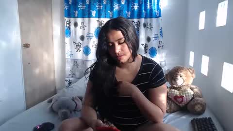 Snapshot of kathiie_ chatting on 13, 2, 2025 K A T H I E online show from 13, 2, 2025