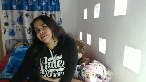 Snapshot of kathiie_ chatting on 6, 3, 2025 K A T H I E online show from 6, 3, 2025