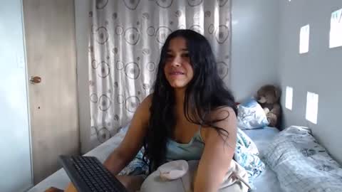 Snapshot of kathiie_ chatting on 2, 10, 2025 K A T H I E online show from 2, 10, 2025