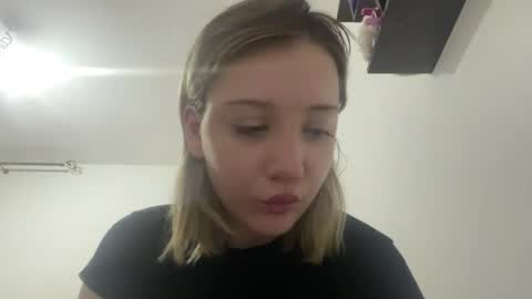 Snapshot of kathrinekiening chatting on 7, 6, 2026 Jessie online show from 7, 6, 2026