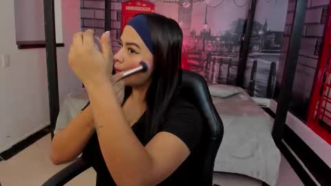 Snapshot of katia_bigboobs11 chatting on 31, 10, 2025 Katia online show from 31, 10, 2025