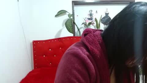 Snapshot of katia_collins chatting on 6, 1, 2025 Katia collins online show from 6, 1, 2025