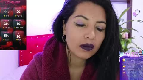 Snapshot of katia_collins chatting on 2, 2, 2025 Katia collins online show from 2, 2, 2025