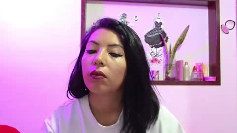 Snapshot of katia_collins chatting on 12, 3, 2025 Katia collins online show from 12, 3, 2025