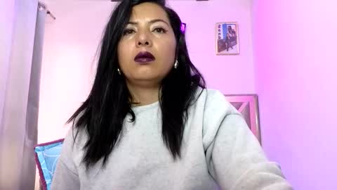 Snapshot of katia_collins chatting on 5, 10, 2025 Katia collins online show from 5, 10, 2025