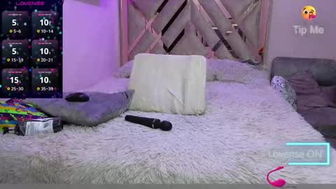 Snapshot of katia_collins chatting on 22, 10, 2025 Katia collins online show from 22, 10, 2025