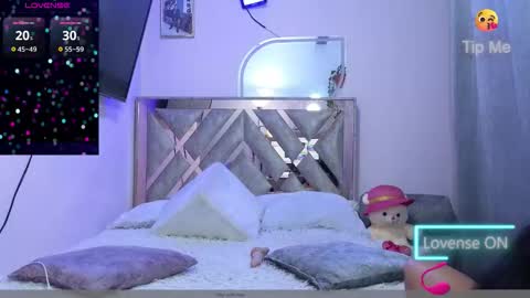 Snapshot of katia_collins chatting on 4, 11, 2025 Katia collins online show from 4, 11, 2025