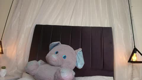 Katia  online show from 2, 4, 2026