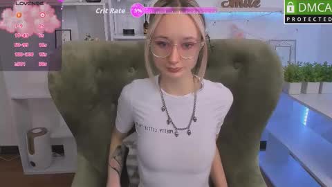 Snapshot of katia_kim chatting on 12, 9, 2025 Katia online show from 12, 9, 2025