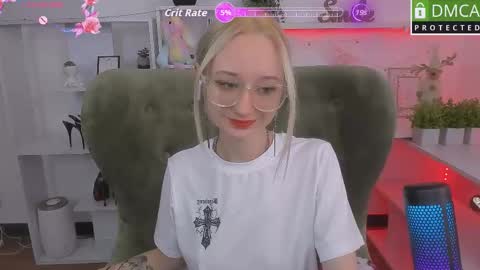 Snapshot of katia_kim chatting on 7, 10, 2025 Katia online show from 7, 10, 2025