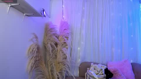 Snapshot of katia_ws chatting on 10, 10, 2025 KATIA online show from 10, 10, 2025