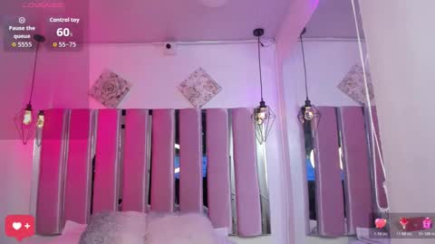 Snapshot of katia_ws chatting on 18, 11, 2025 KATIA online show from 18, 11, 2025