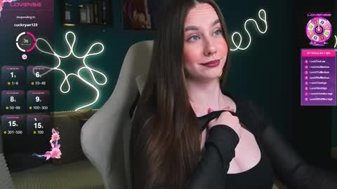 Snapshot of katie_taylorr chatting on 13, 10, 2025 Katie online show from 13, 10, 2025