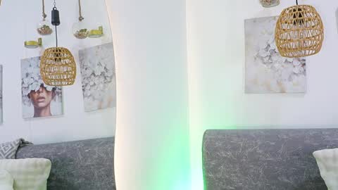 Katie online show from 14, 4, 2026