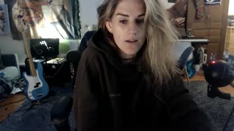 Snapshot of katiecutie_5 chatting on 4, 6, 2026 Katie online show from 4, 6, 2026