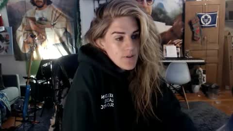 Snapshot of katiecutie_5 chatting on 11, 6, 2026 Katie online show from 11, 6, 2026