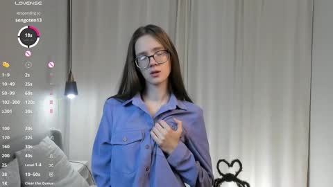 Snapshot of katinatonge chatting on 26, 11, 2025 Scarlett online show from 26, 11, 2025