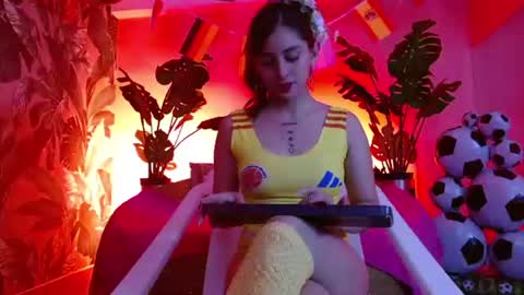 Snapshot of katniss_moon chatting on 18, 6, 2026 Katniss online show from 18, 6, 2026